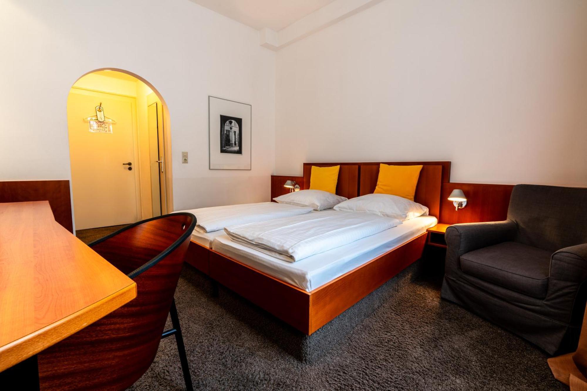Hotel Carlton Munich Munique Exterior foto